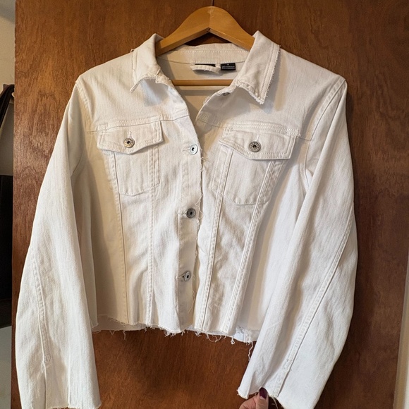Esmara White Denim Jacket • Cropped Raw Hem Jean Jacket • Casual Layer • Size 12 - Picture 2 of 4